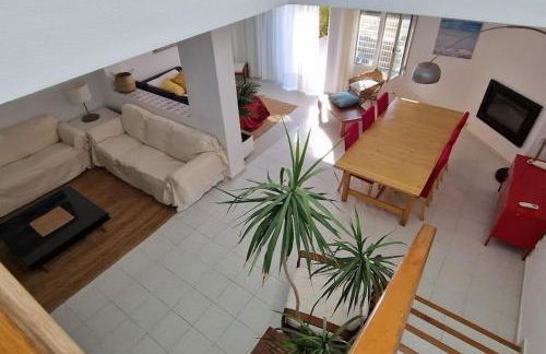 Seafront House,Sea Views,Pool and BBQ, Airport 10 mns - Photo 11