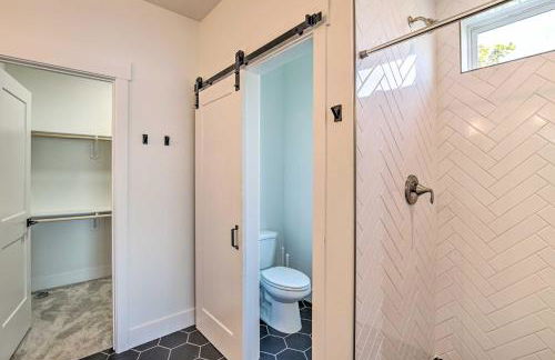 Lakefront Moses Lake Home with Dock and Game Room - Foto 17