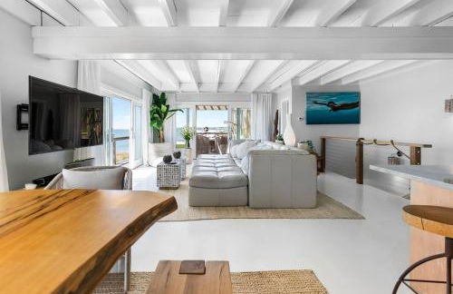 Surfside Villa by Rove Travel - Oceanfront Home with Hot Tub - Foto 9