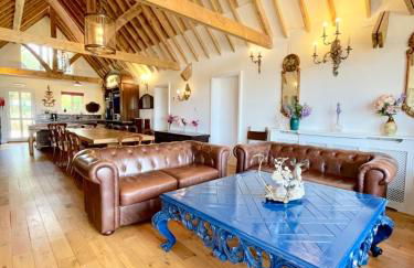 The Mill House on the Brooks South Downs West Sussex Sleeps 15 - Foto 5