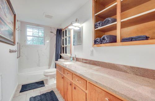 Greenwood Retreat Perfect for Travel Nurses! - Foto 12