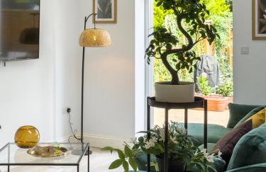 5 Bedroom, 3 Bathroom Modern House with Garden near Hampstead Heath Sleeps 10 - Foto 5