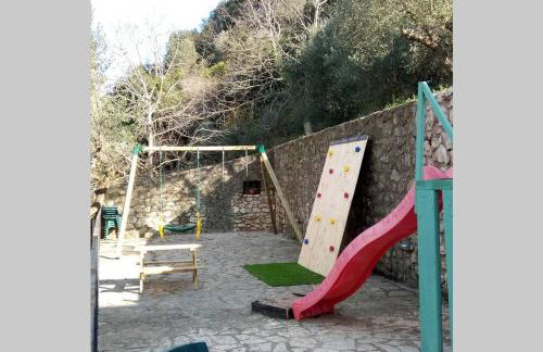 Levantes Mansion - Photo 30