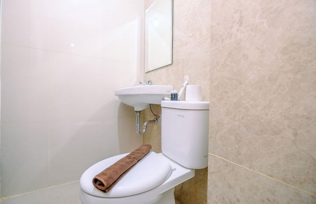Modern And Comfy Studio At Transpark Cibubur Apartment - Foto 11