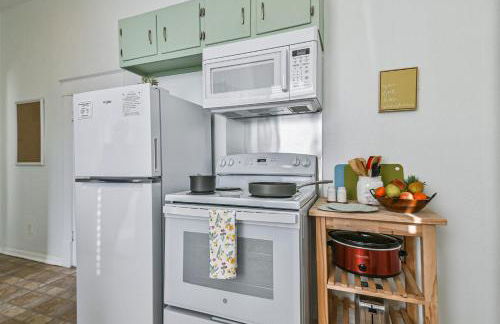 Cozy 2nd-Floor Suite near Beach, The Strand, Pier - Foto 12