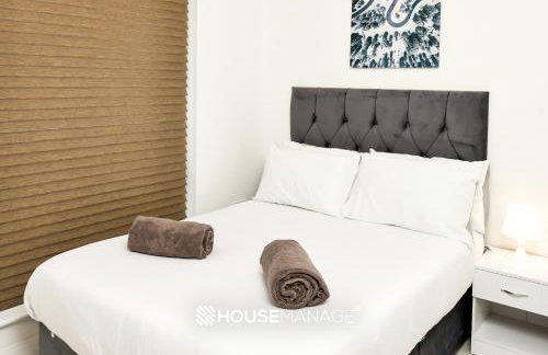 Modern Beautiful 5 bed -Sleeps 13 - Free Parking - Foto 38