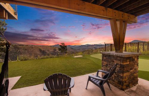 Hot Tub and Scenic Views at The Bailey Lodge - Foto 50