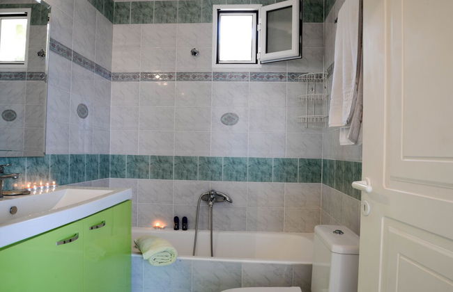 Aias summer house - Photo 32