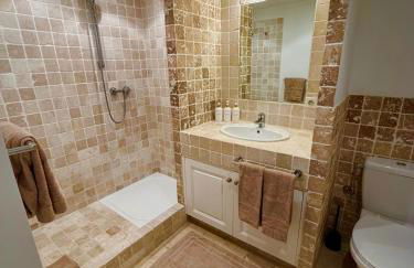 Prestigious villa in Cannes with stunning sea views - Photo 6