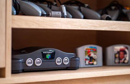 4 Bedroom Pool and Hot Tub Home Near Cleveland - Photo 45