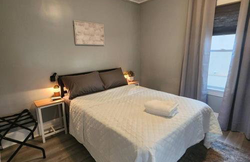 Bus Train 2 NYC Spacious 4BR SH - Foto 16