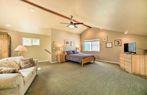 Hilltop Loft Ukiah Vacation Rental! - Photo 14