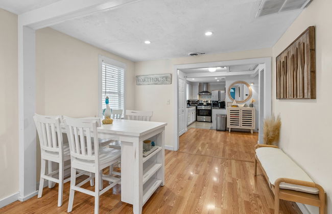 King St. Cottage - Photo 20