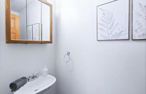 Wooded Retreat with game area and hot tub - Foto 34