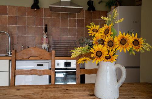 Hare Cottage wonderful views and parking - Pass the Keys - Photo 11