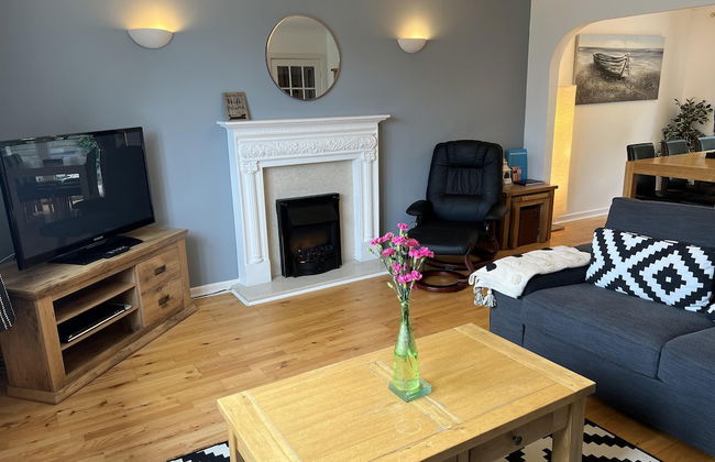 3 Bedroom Bungalow Moelfre- Private Garden,parking - Photo 15