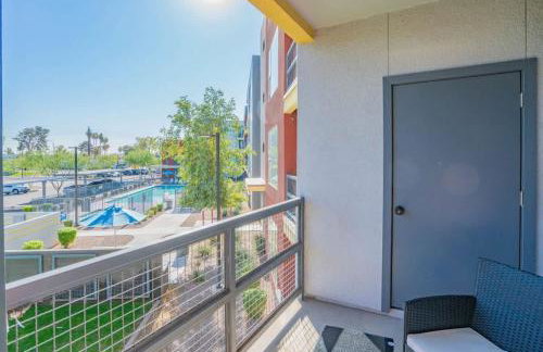 Posh 2BD - Gym, Pool, Parking, W-D - Sleeps 8 - Foto 35
