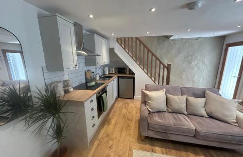 Cosy modern miners cottage - Photo 3