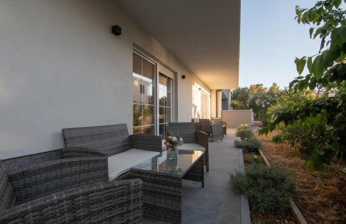 VILLA OCEAN BREEZE with pool - Foto 39