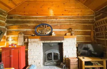 Historic Sadie's Log Cabin - Foto 9