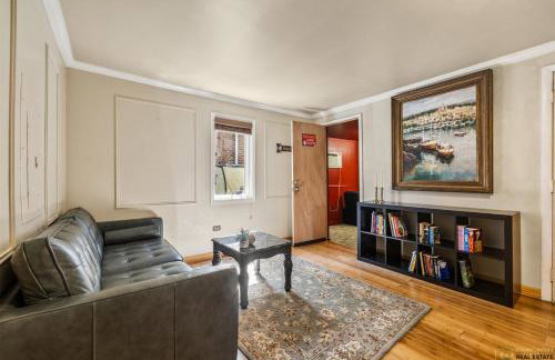 Cozy Evanston Villa with cinema and massage sofa - Foto 17