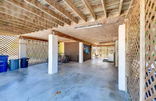 Coastal Oasis with Shared Pool, 2 Mi to Beach! - Foto 18