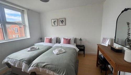 2 bed - 2 bath, gated parking, M62 J27 - Foto 2