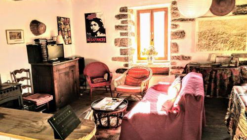 Maison sans mitoyenneté 760 m d'altitude pour 6 personnes sur grand terrain non clos - Foto 4