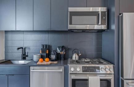 Sleeps 32 Private Compound w Putting Green Bouldin Collective by AvantStay - Foto 33