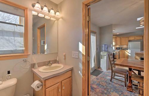 Catskills Mtn Retreat with Panoramic View and Fire Pit - Foto 21