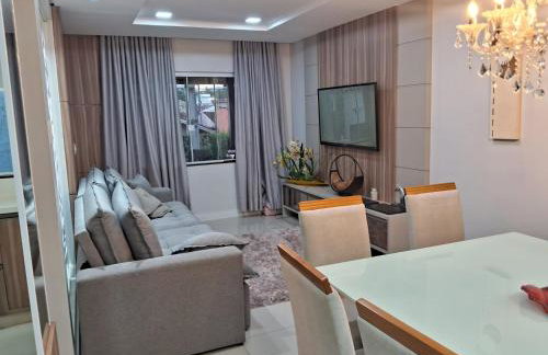 Casa com piscina, suite com hidro em Blumenau - Foto 4