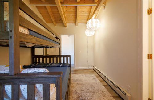 Top Floor Condo w/ Ocean Views [Admirals Quarters] - Foto 16