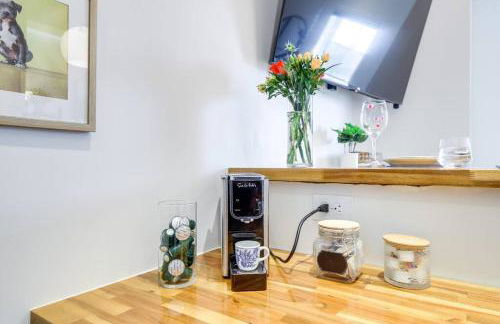 Luxury Barndo 2AN Europe Style Farm Stay Chickens - Foto 10