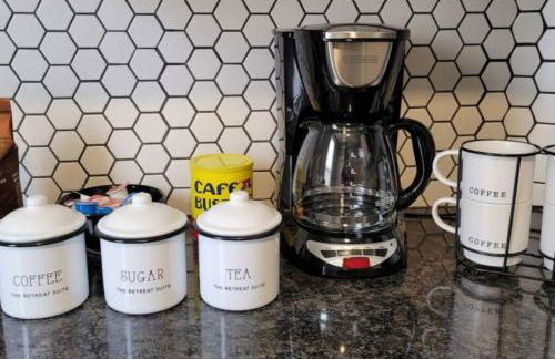 Retreat Suite 4 - Downtown Getaway - Foto 11