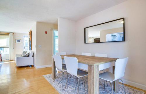 Ping-Pong and Backyard Spacious Chatham Retreat - Foto 6