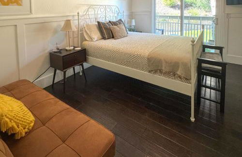 Chic Santa Paula Home with Mountain and City Views! - Foto 21