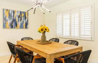 Spacious 4 Bedroom 3 Bathroom House with Heated Pool and Outdoor Shower close to FFL Airport and Cruise Port - Foto 8