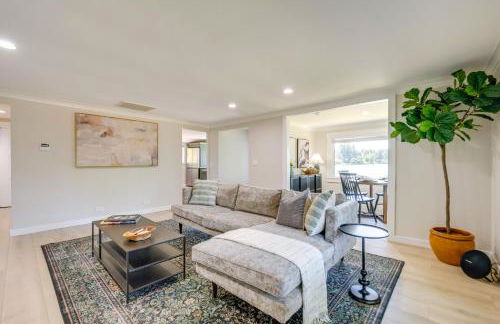 Waterfront Gem with Boat Dock and Lift in Lakewood! - Foto 8