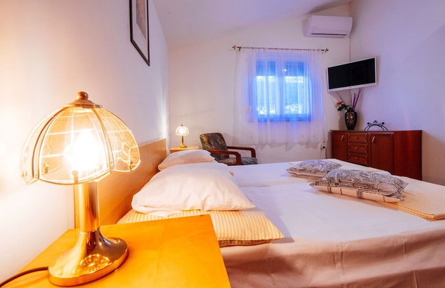 Beautiful Holiday Home in Maslenica Near Beach" - Foto 2