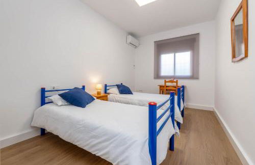 Amplia Casa Familiar con Calefacción, cerca de Sierra Nevada y Granada - Foto 33