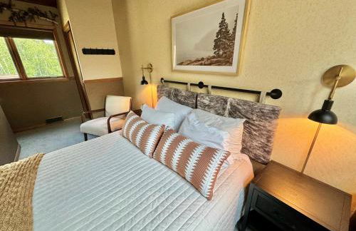 Cozy Townhome at Lutsen Mtn - Ski-in, Ski-out, Pool, Hot Tub, Fitness Center, resort amenities galore! - Foto 21