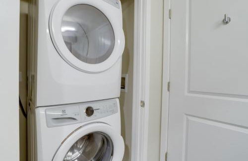 Fun & Comfort Await: Apartment at Alexandria - Foto 46