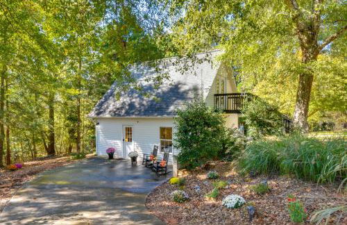 Wooded Cottage - 3 Mi to Clemson University - Foto 1