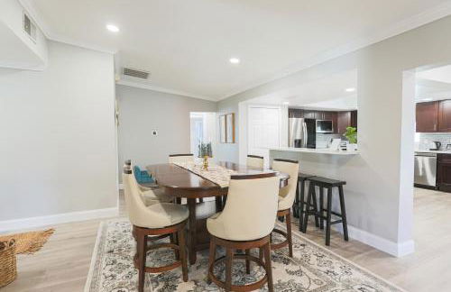 Pool Table, Minigolf, Games at Pondside FunHouse - Foto 9