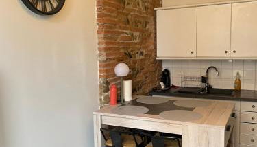 T2 cosy avec vue Pont des Catalans-Saint Cyprien - Foto 4