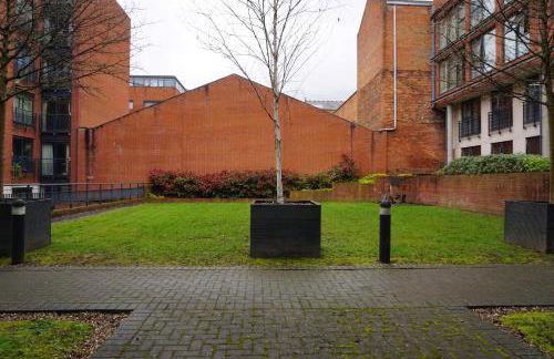 Penthouse - Amazing City Skyline Views - Free Parking - Balcony - Utilita Arena - New St Station - Bullring Shopping - Foto 41