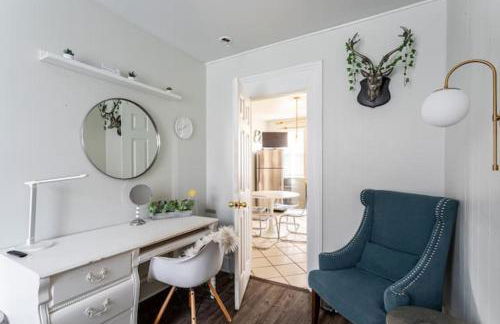 Revamped 3BR Apt with Easy Check-In Family-Friendly - Foto 25