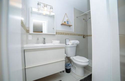 3-Bedroom Tropical Villa with Heated Pool in Fort Lauderdale - Foto 38