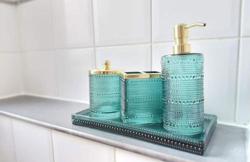 Free Parking Large Balcony Central Location - Foto 21