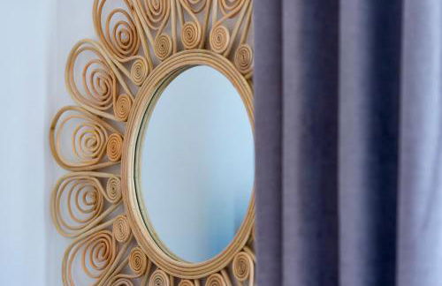 Suites Mana - Le Manaloft, Chic et moderne avec salle privée de Fitness en plein centre-ville de Rethel - Foto 18